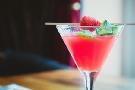 ಟಿ.ಎಸ್. ಏಲಿಯಟ್‍ನ “The Cocktail Party” – ಸಾಂಸಾರಿಕ ಸಂಬಂಧಗಳ ಬಲೆ